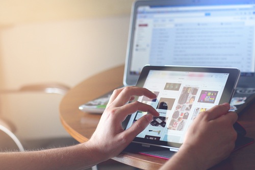 high-yield-savings-accounts-convenient-transactions-mobile-online-shopping